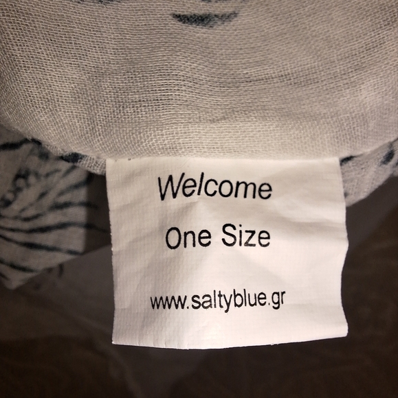 A Salty Blue blue and white embroidered sheer cover-up. OSFM. Pre-loved - Picture 4 of 6